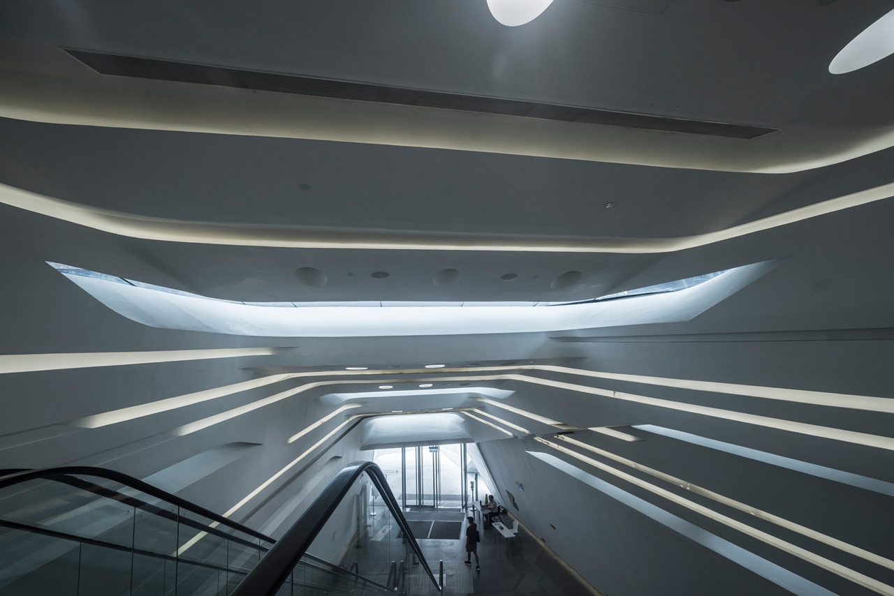 Mall Atrium Daylight Harvesting System